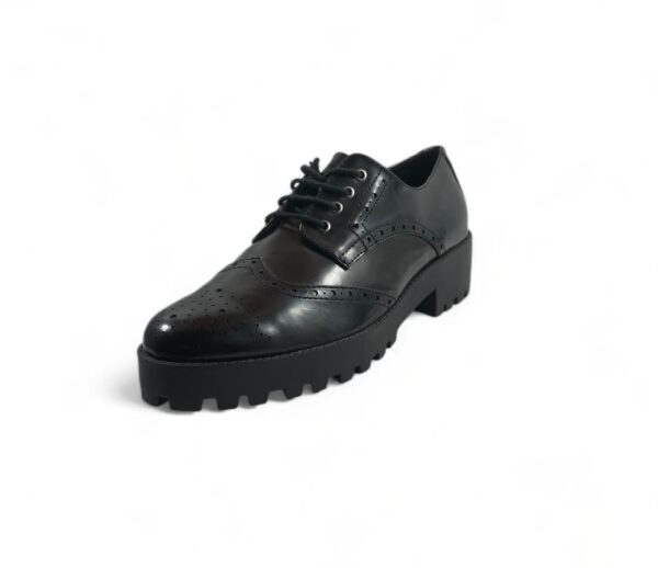 Chaussures STRADIVARIUS 9317 041 040