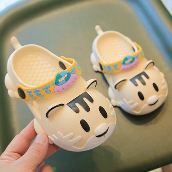 Sandales crocs SHEIN en coutchouc souple pour enfants – Image 3