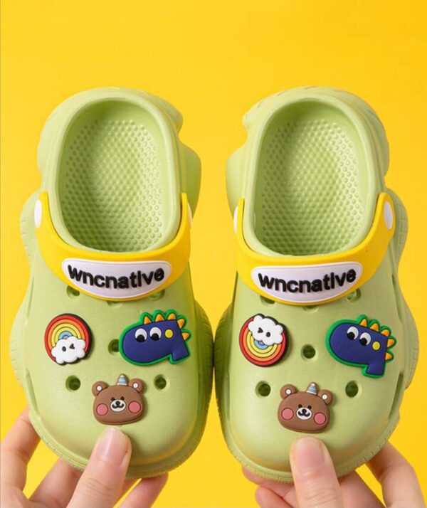 Sandales crocs SHEIN en coutchouc souple pour enfants – Image 2