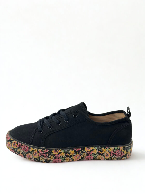Sneakers Bershka 5711 331 202
