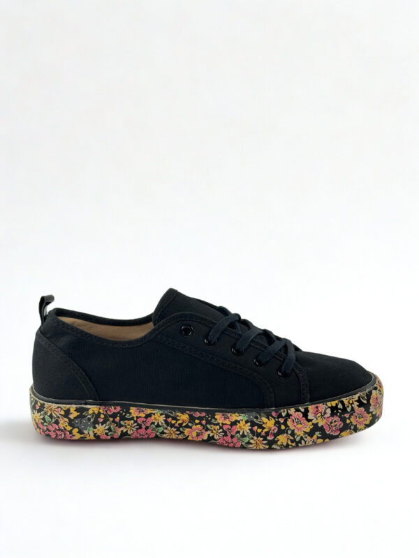 Sneakers Bershka 5711 331 202 – Image 4