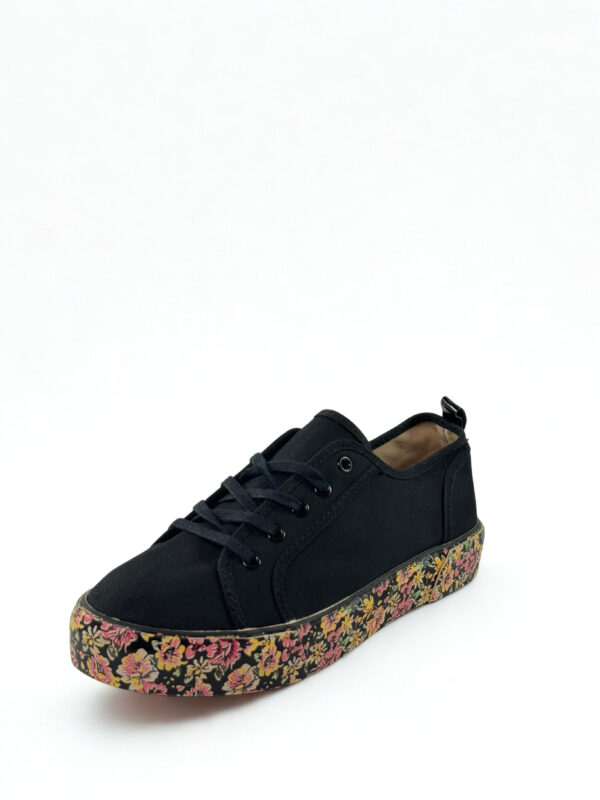 Sneakers Bershka 5711 331 202 – Image 2